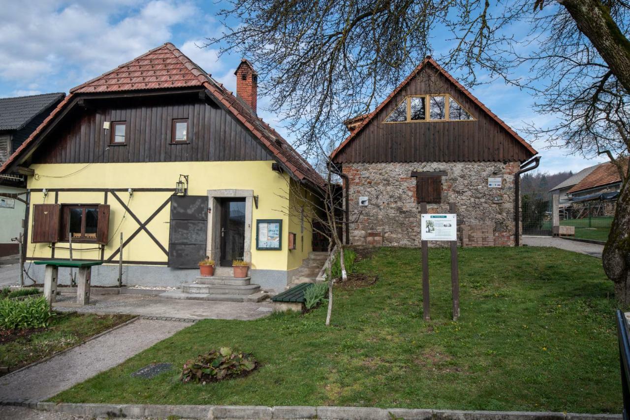Gostel Koprivnik Pri Kocevju, Kocevski Rog Exterior photo